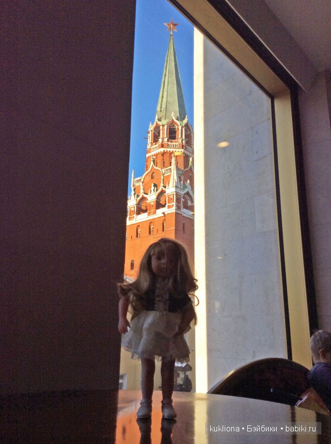 Как Марейка с Наташей в Кремль на ёлку ездили. Кукла Mareike Kidz‘n’Cats, Sonja Hartmann и кукла Minouche Natasha mit Мantel