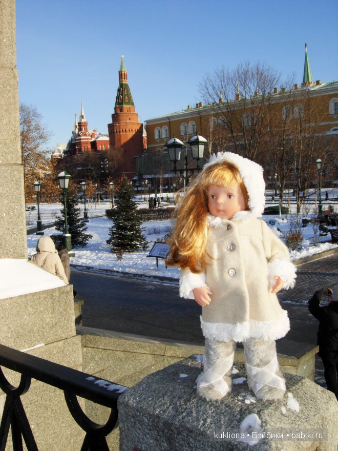 Как Марейка с Наташей в Кремль на ёлку ездили. Кукла Mareike Kidz‘n’Cats, Sonja Hartmann и кукла Minouche Natasha mit Мantel