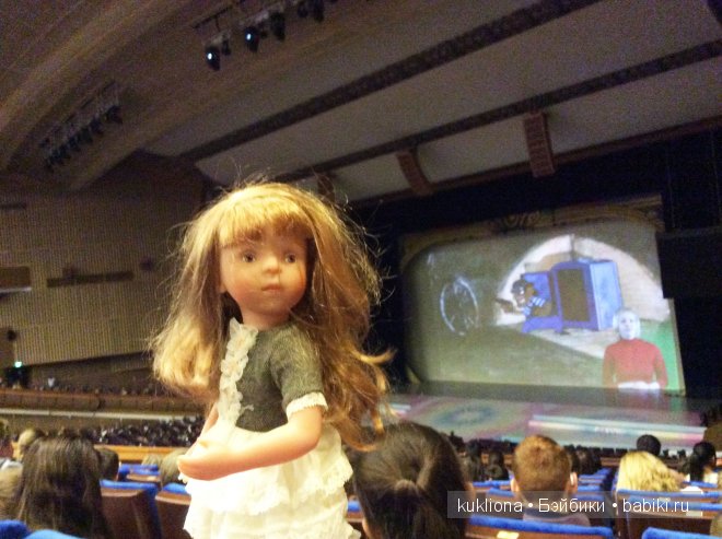 Как Марейка с Наташей в Кремль на ёлку ездили. Кукла Mareike Kidz‘n’Cats, Sonja Hartmann и кукла Minouche Natasha mit Мantel