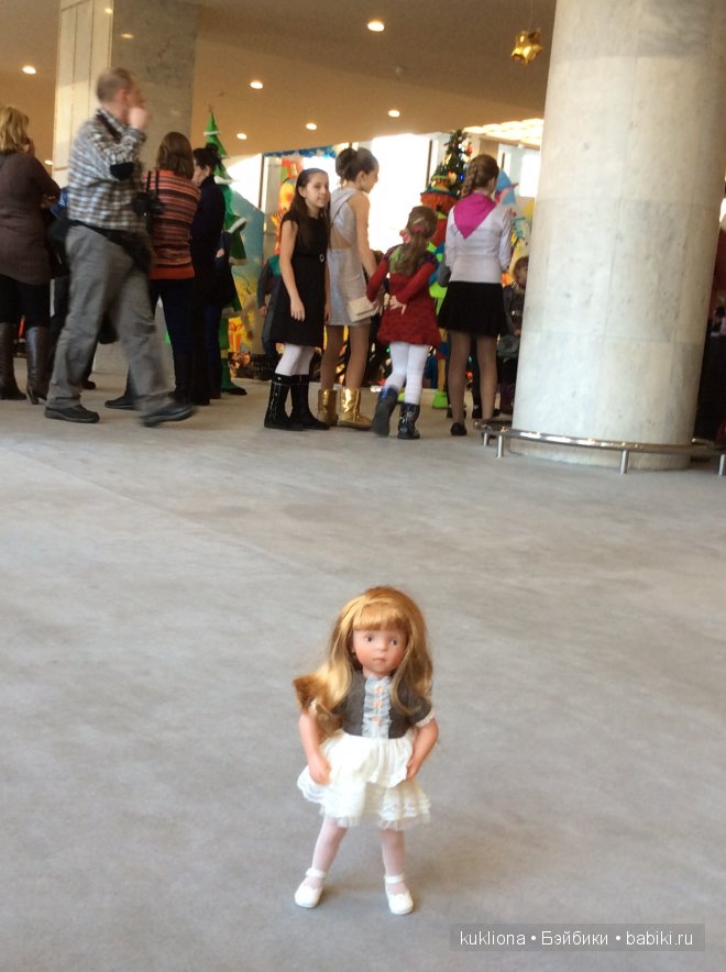 Как Марейка с Наташей в Кремль на ёлку ездили. Кукла Mareike Kidz‘n’Cats, Sonja Hartmann и кукла Minouche Natasha mit Мantel