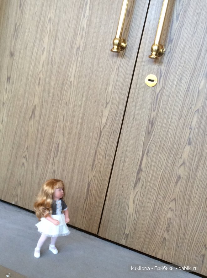 Как Марейка с Наташей в Кремль на ёлку ездили. Кукла Mareike Kidz‘n’Cats, Sonja Hartmann и кукла Minouche Natasha mit Мantel