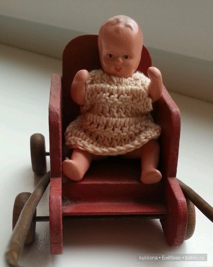 Антикварные и старинные кукольные коляски