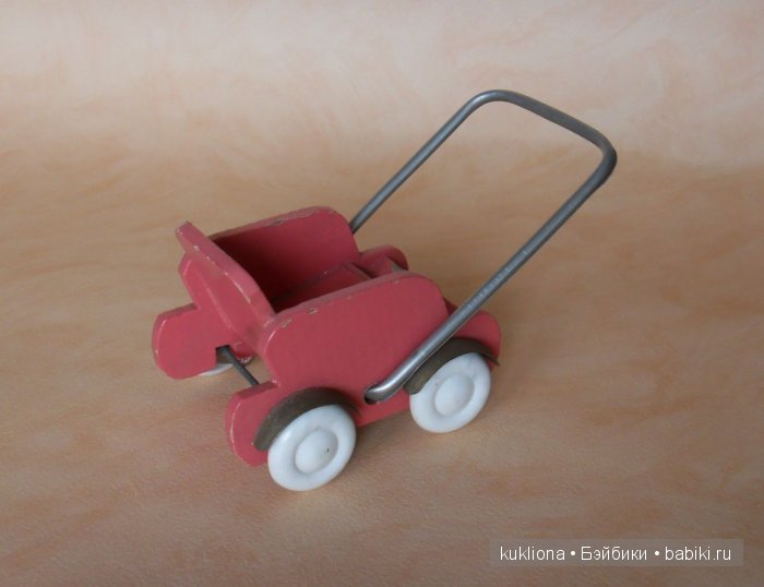 Антикварные и старинные кукольные коляски