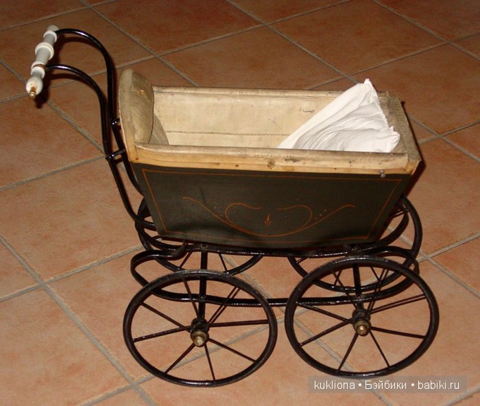 Антикварные и старинные кукольные коляски