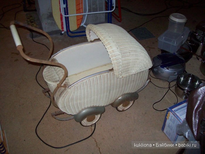 Антикварные и старинные кукольные коляски