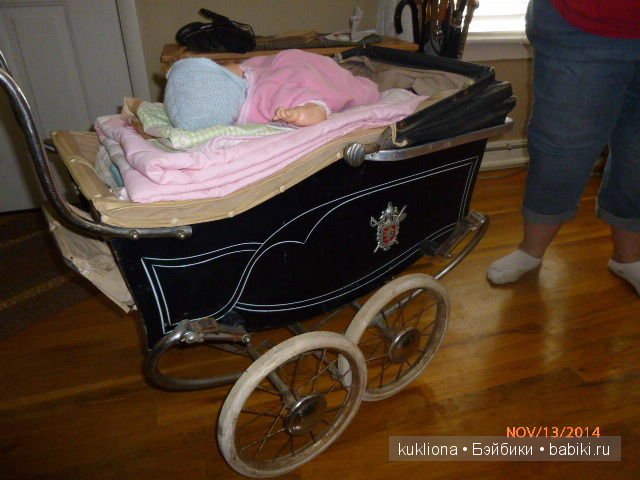 Антикварные и старинные кукольные коляски
