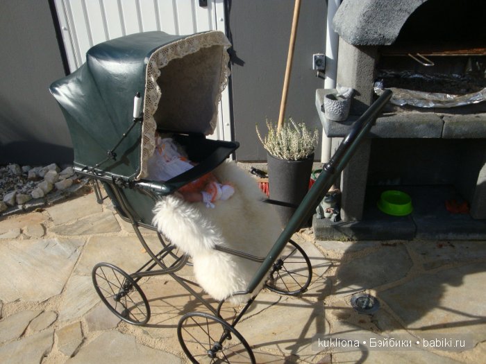 Антикварные и старинные кукольные коляски