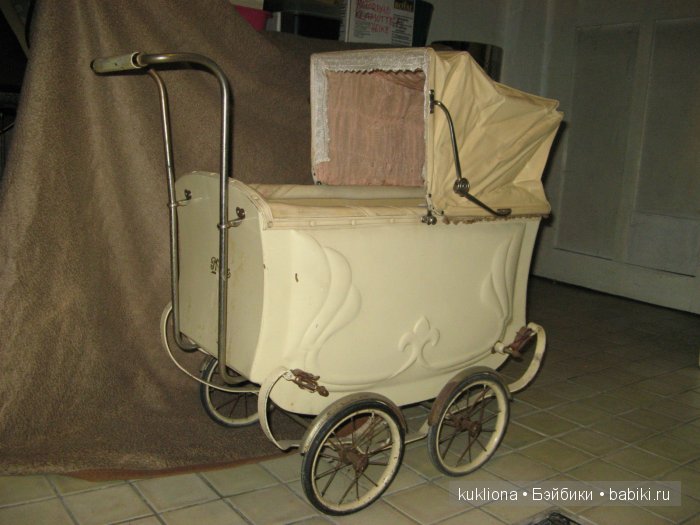 Антикварные и старинные кукольные коляски