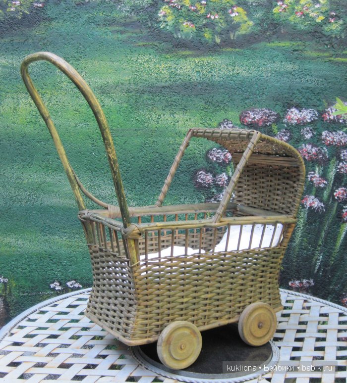 Антикварные и старинные кукольные коляски