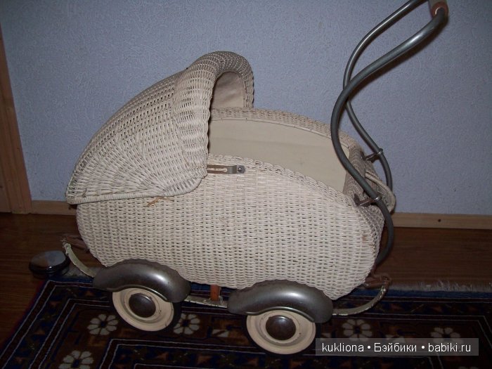 Антикварные и старинные кукольные коляски