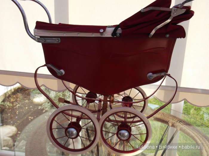 Антикварные и старинные кукольные коляски