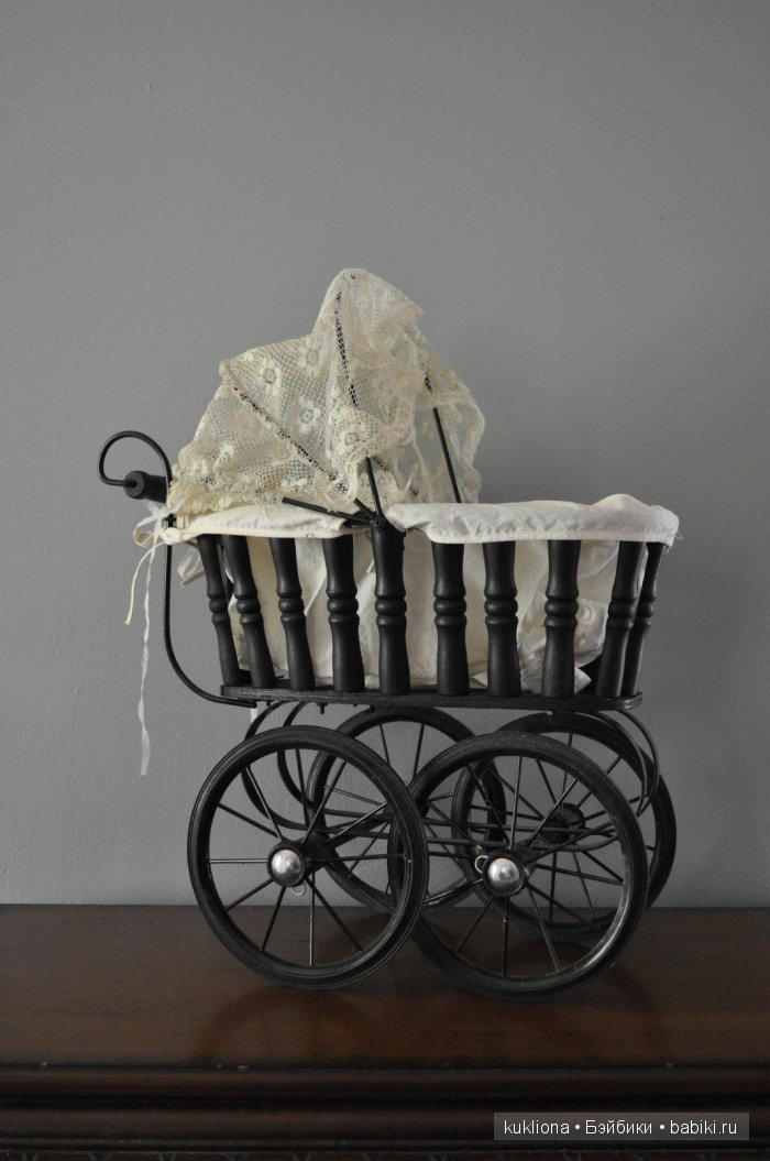 Антикварные и старинные кукольные коляски