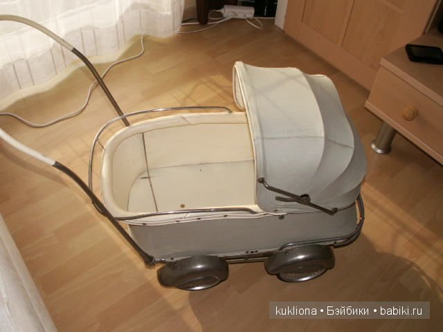 Антикварные и старинные кукольные коляски