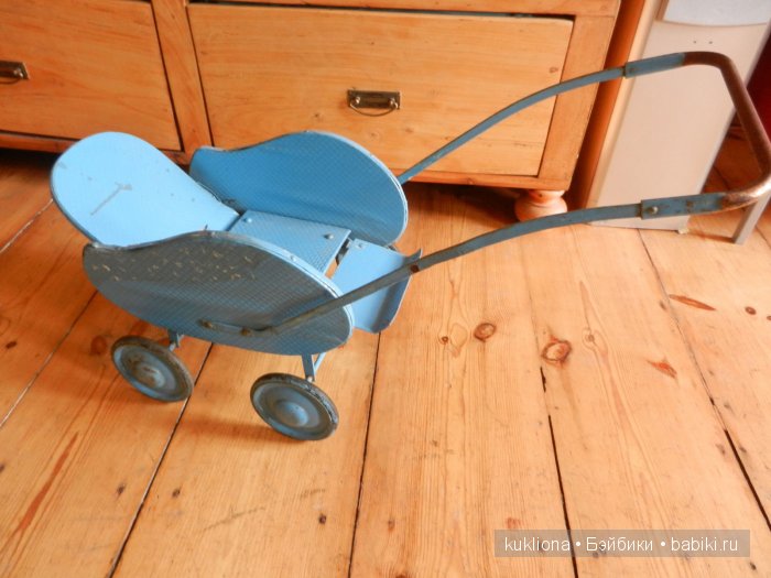 Антикварные и старинные кукольные коляски