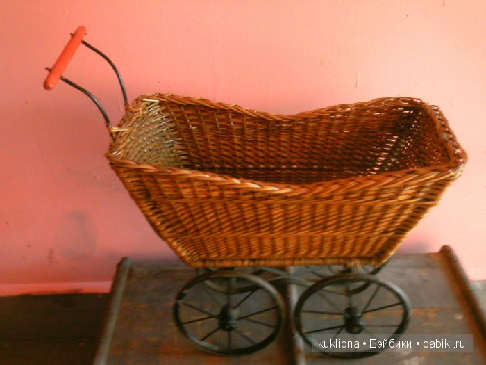 Антикварные и старинные кукольные коляски