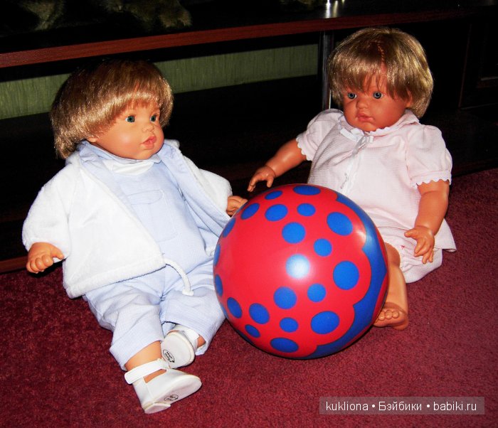 Кирилл и Эмилия, испанские куклы неизвестного происхождения