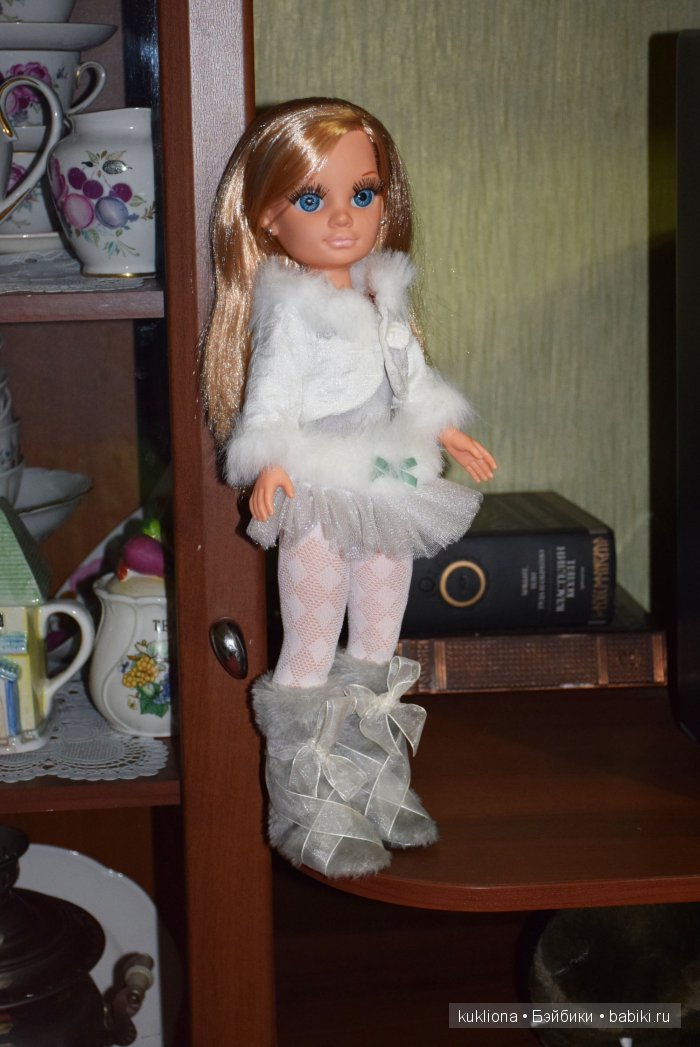 Хлопай ресницами и взлетай! Кукла Ненси Фамоза зимняя красавица