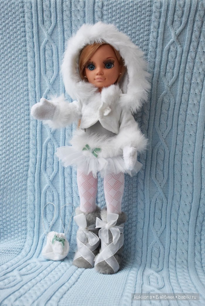 Хлопай ресницами и взлетай! Кукла Ненси Фамоза зимняя красавица