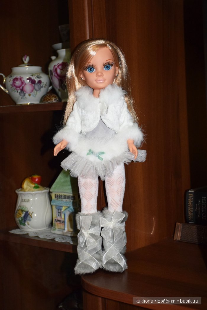 Хлопай ресницами и взлетай! Кукла Ненси Фамоза зимняя красавица
