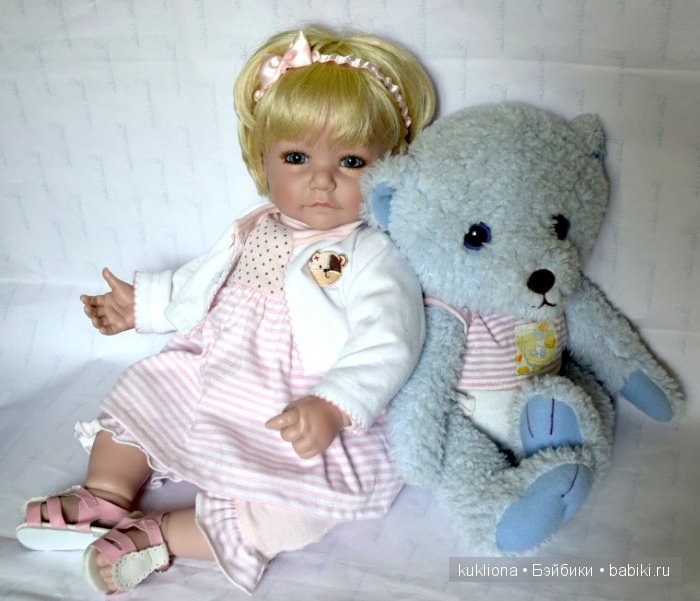 Кукла Адора " Костюм розовый с мишкой". Bear Necessities Adora doll 2010 года