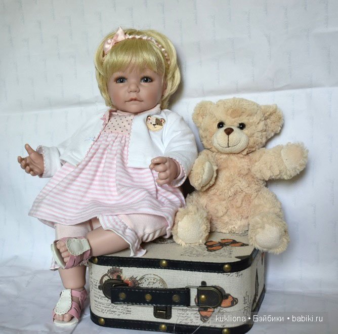 Кукла Адора " Костюм розовый с мишкой". Bear Necessities Adora doll 2010 года