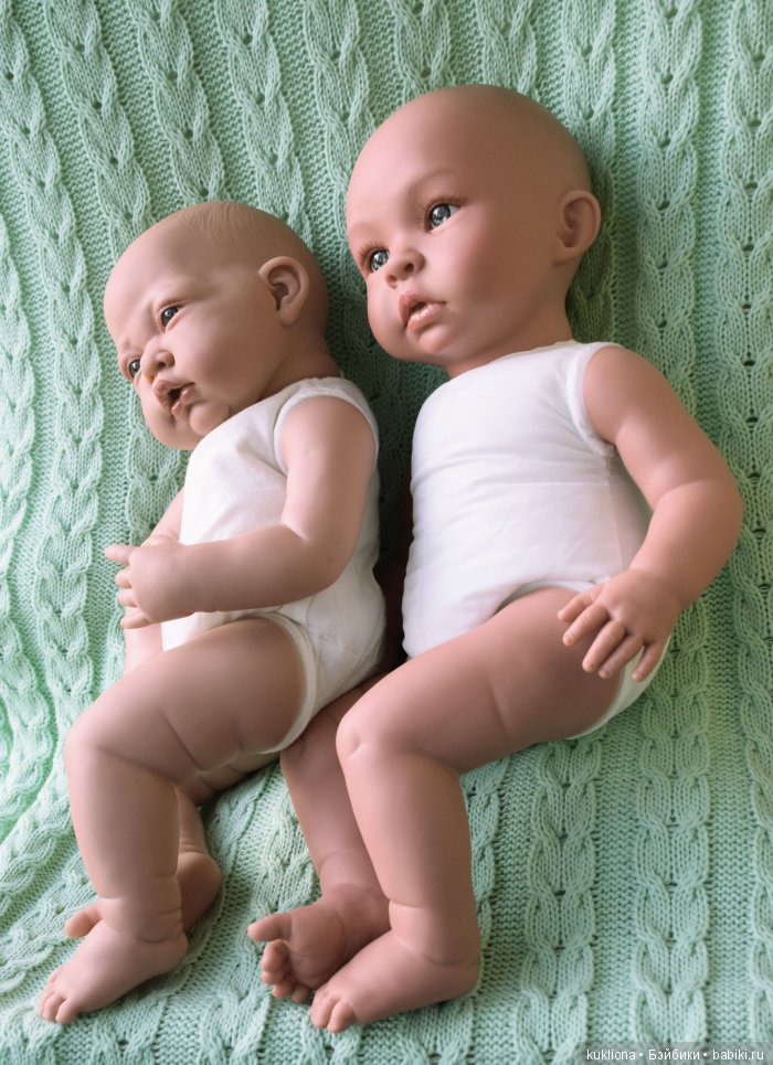 Кукла-пупс Лео в розовом комплекте от испанского ASI