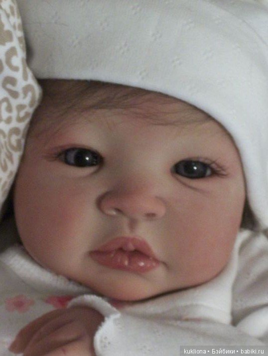 Кукла-пупс Лео в розовом комплекте от испанского ASI