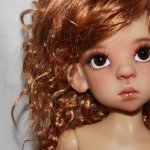 Лайла примеряет наряды. Layla by Kaye Wiggs