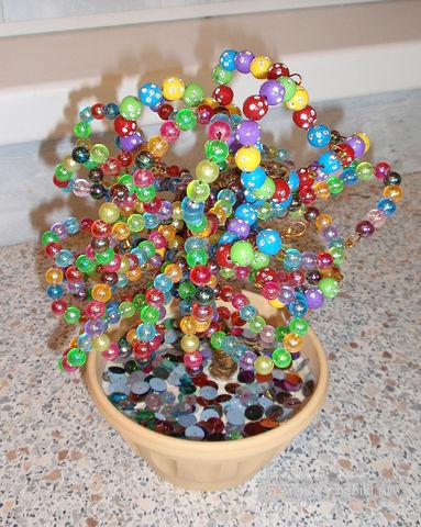 Деревья и цветы из бисера