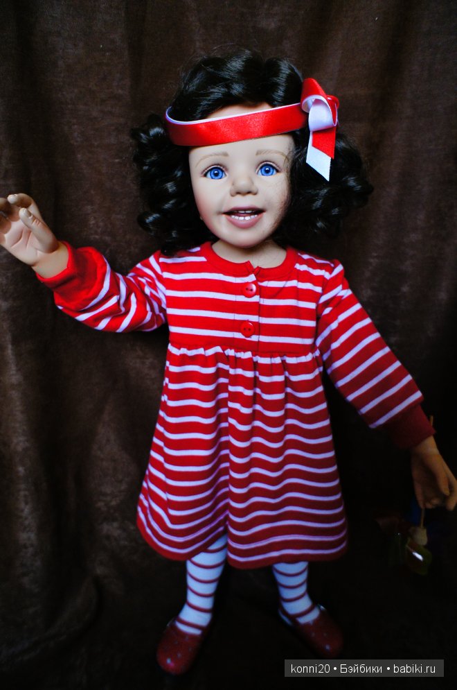 Виниловая коллекционная кукла Виниловая коллекционная кукла