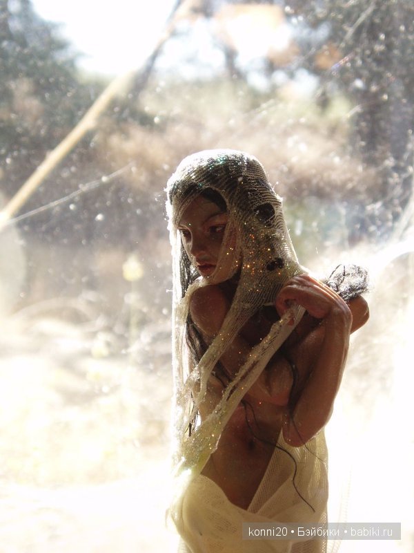 ника колинз