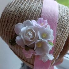 Шляпка-капор из соломки