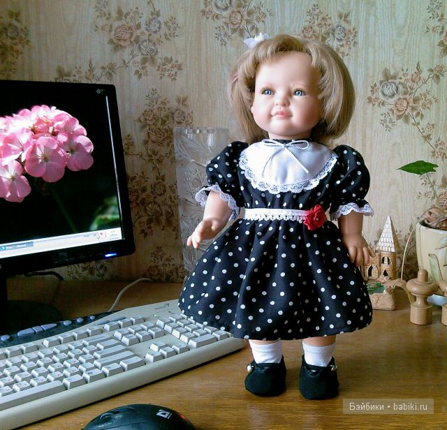 Платье в веселые горошки Платье в веселые горошки