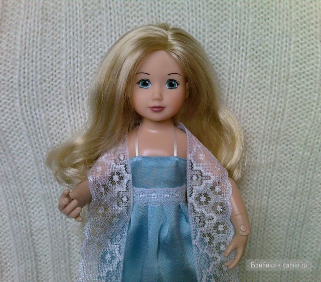 Джолина в голубом (портрет)