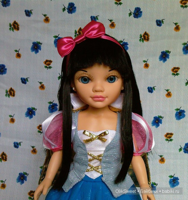 Белоснежка-испаночка в современной интерпретации от Famosa (фото 8)