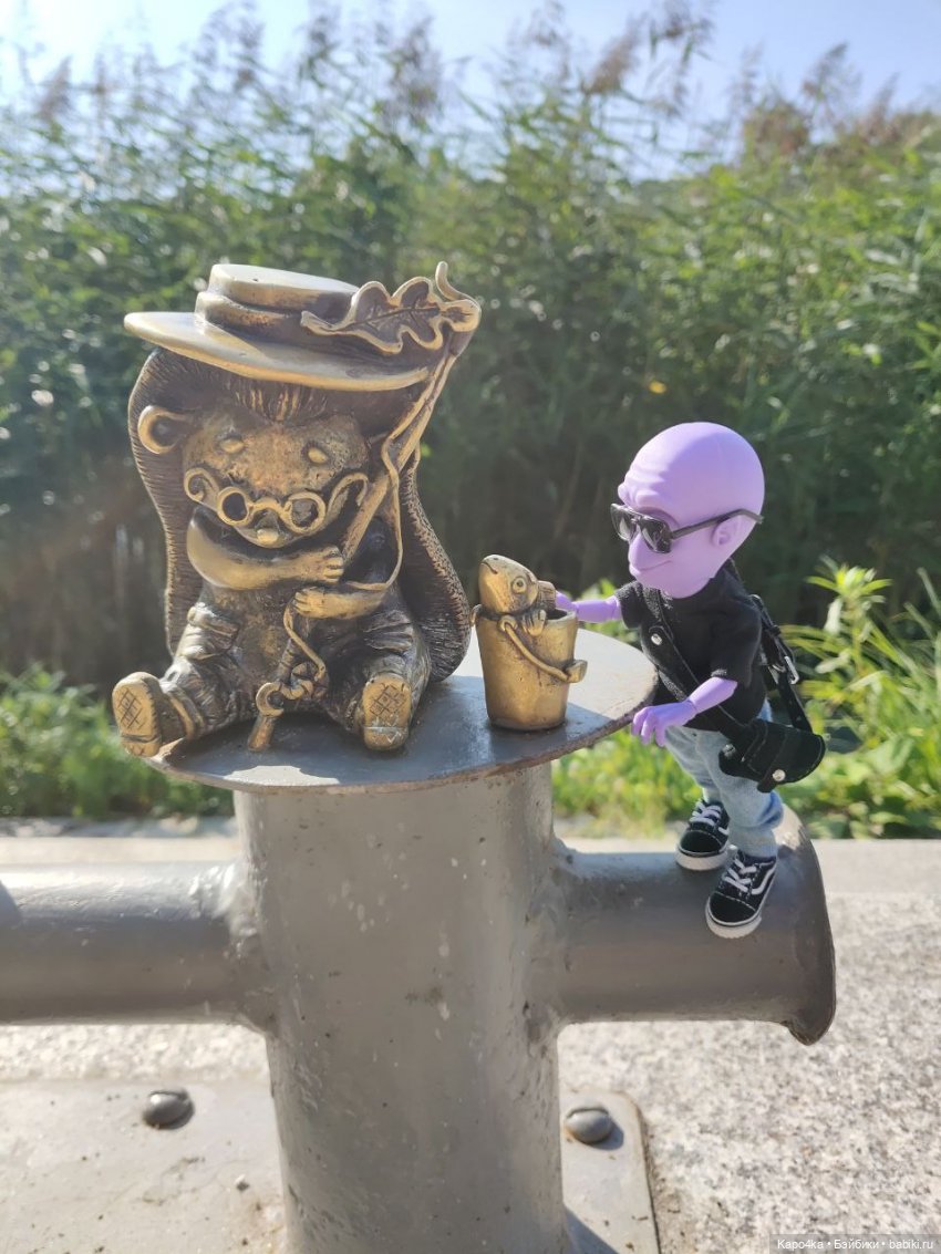 Инопланетянин и светлоёжики