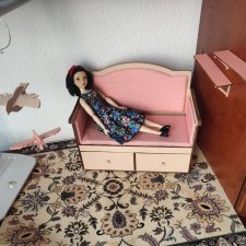 Диван с ящиками для кукол около 30 см (Паолок/Барби)