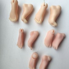 Печатные каблучные ступни на кукол 30 и 32 см