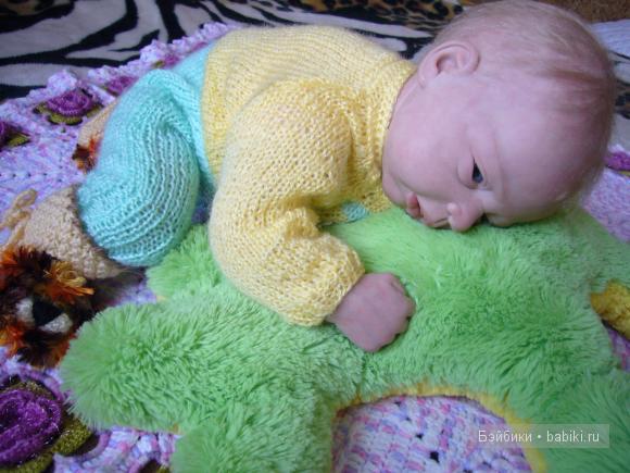 Наши вязалочки . Одежда для кукол реборн.