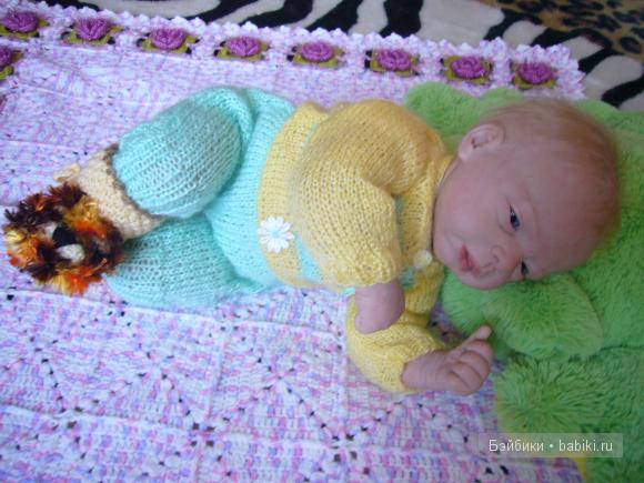 Наши вязалочки . Одежда для кукол реборн.