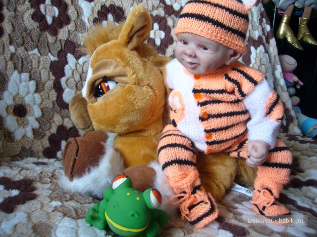 Наши вязалочки . Одежда для кукол реборн.