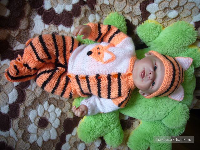 Наши вязалочки . Одежда для кукол реборн.