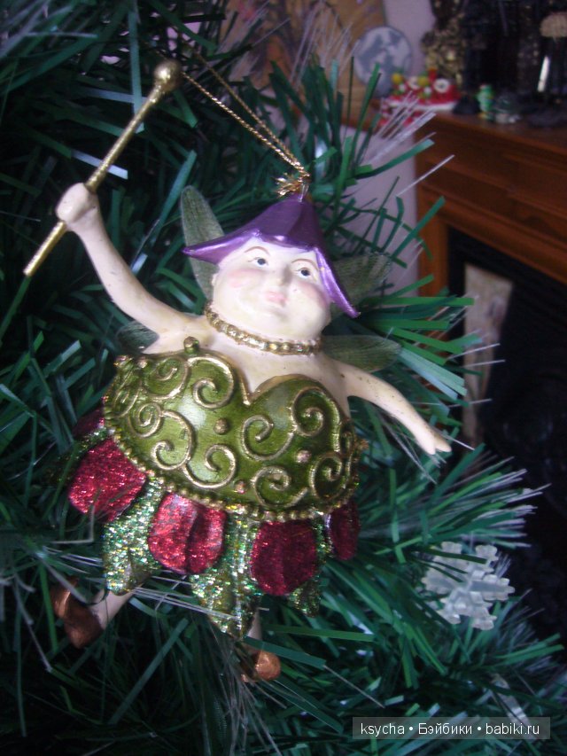 С наступившим Новым годом и с наступающим Рождеством