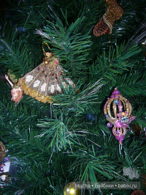 С наступившим Новым годом и с наступающим Рождеством