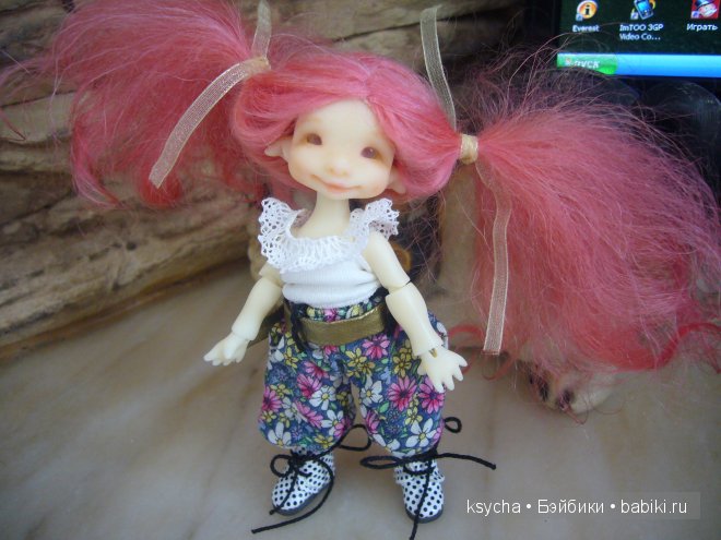 К нам приехал, к нам приехал... паричок для Сюзи (Susi Nefer Kane) (фото 3)