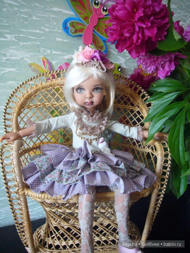 Фиона и пионы. Fiona Kim Lasher