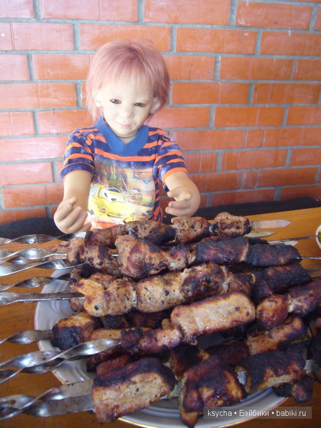 Кто куда, а мы на дачу! Приглашаем к нам на шашлык! Hugo от Annette Himstedt