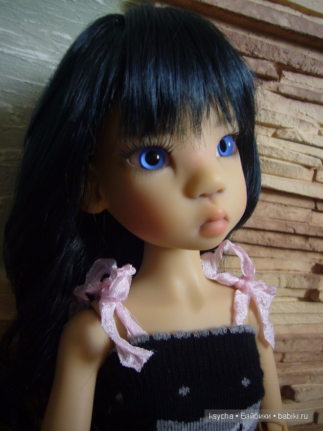 сестрички Лайла(Layla) Мики (Miki) Кайе Виггс