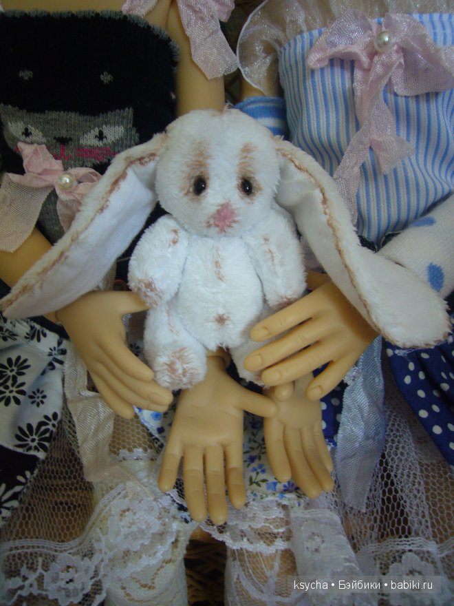 сестрички Лайла(Layla) Мики (Miki) Кайе Виггс