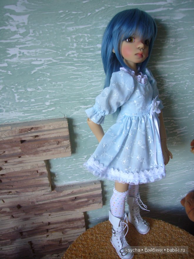 Nelli sankissed Kaye Wiggs